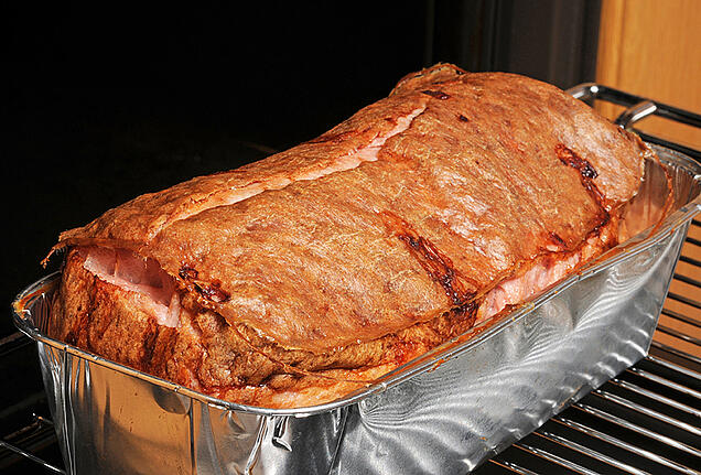 Frischer Leberkäse